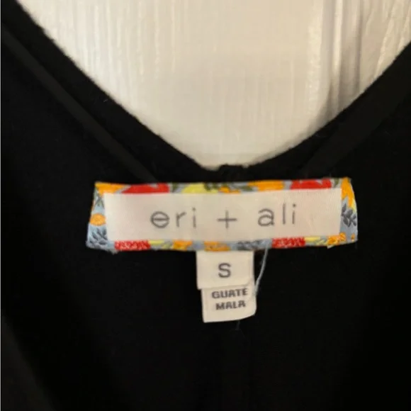 eri + ali v- neck soft beach cover up - Picture 2 of 2